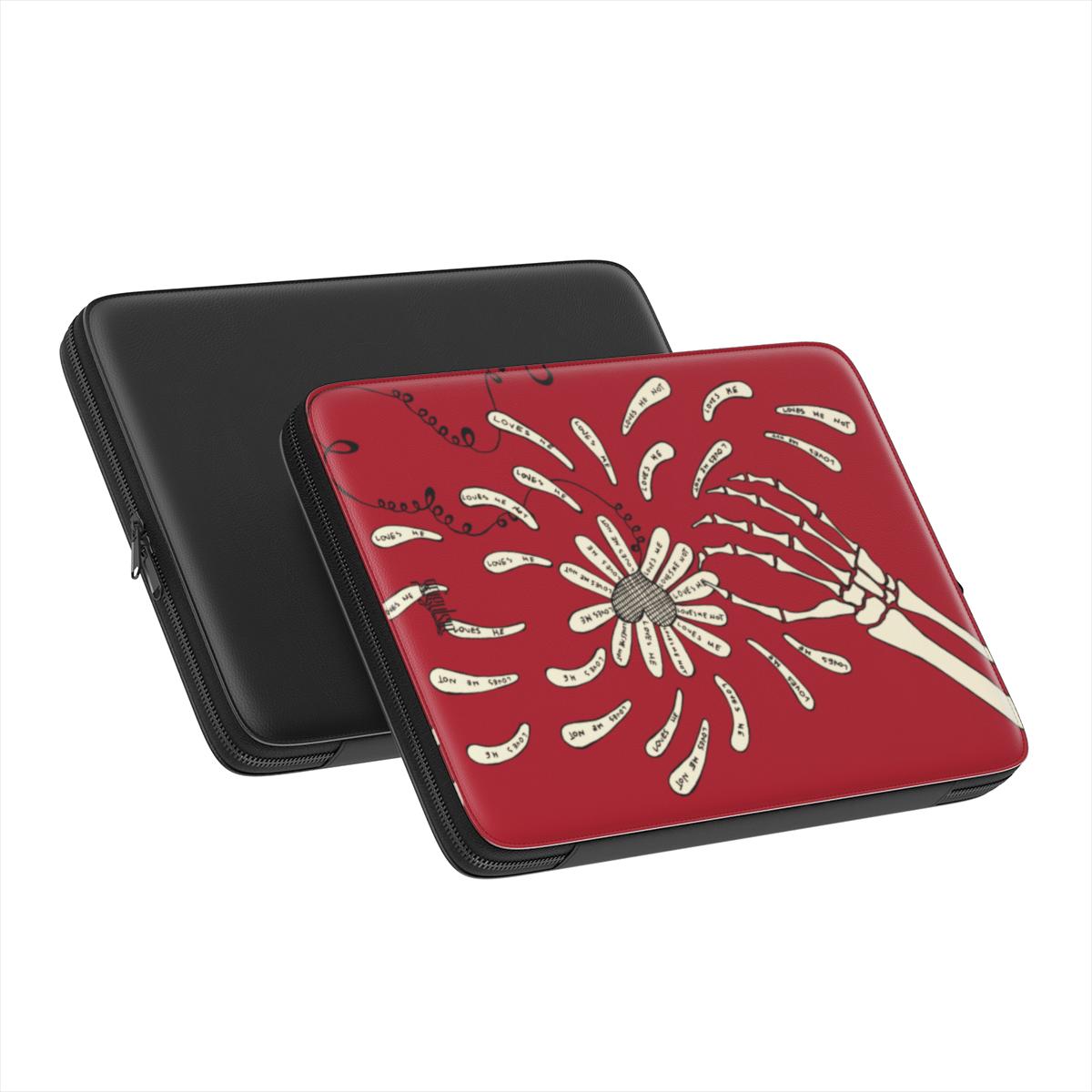 LOVES ME LOVES ME NOT - Premium Laptop Sleeve